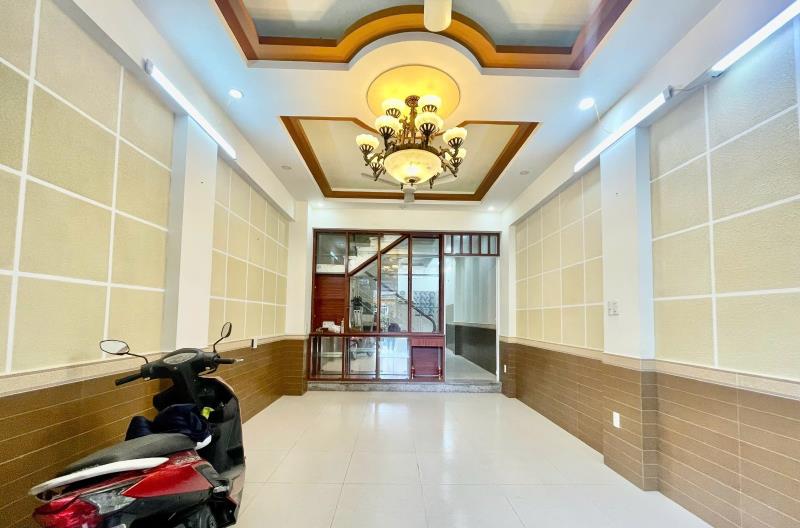 Cho thuê nhà nguyên căn 4 tầng 4mx17m, mt kinh doanh bông sao p5 q8. 19 triệu - 2