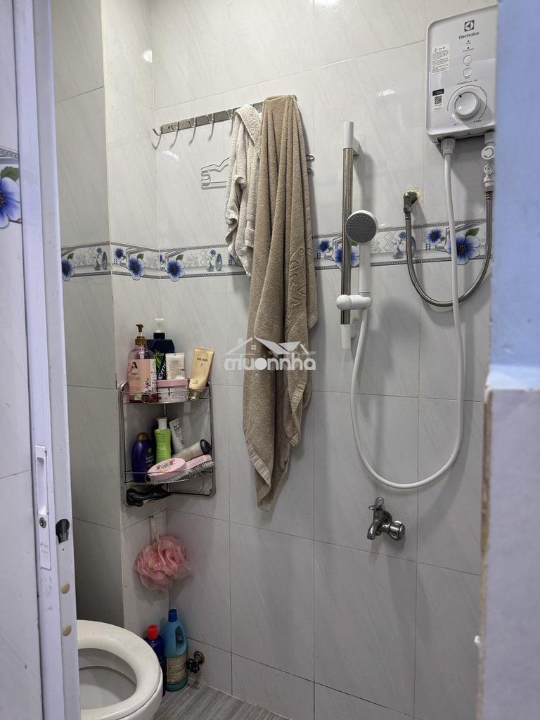 Nhà ngang 5m, hẻm sạch sẽ lịch sự gần chợ trần văn quang - 4