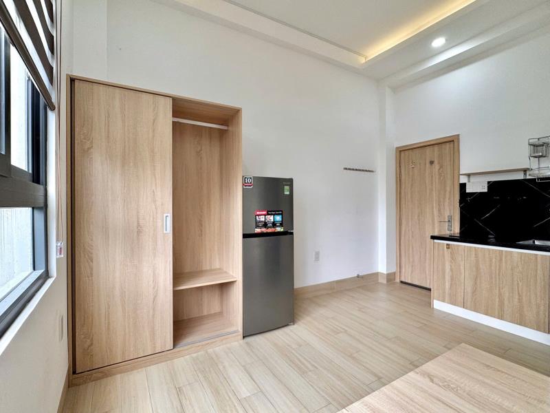 Căn hộ cao cấp có ban công / cửa sổ thoáng mát - 3