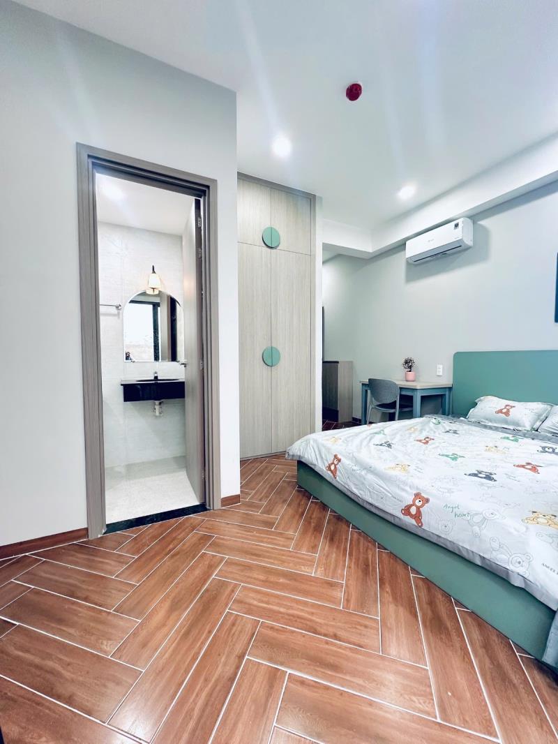 Căn hộ ban công lớn - máy giặt riêng - xa bếp - full nội thất cao cấp ở bùi đình tuý, bình thạnh gần hàng xanh, uef hiu hutech, giáp quận 1 - 4