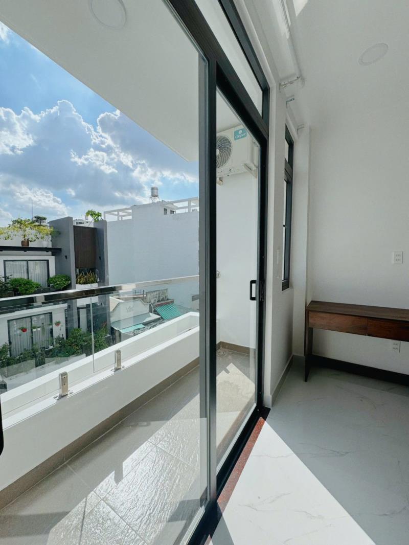 Cho thuê studio 45m2 gần hutech có ban công - full nội thất - 4