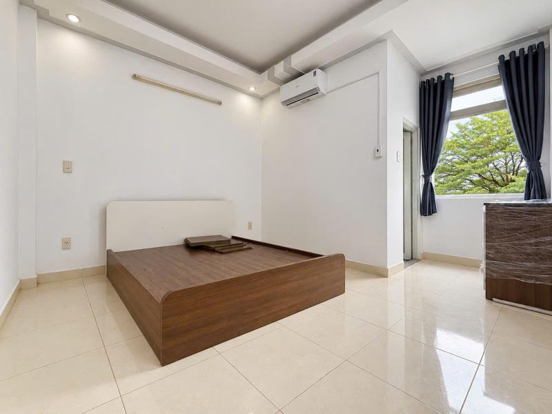 Nhà mới - phòng ban công full nội thất new- hẻm xe hơi đặng thuỳ trâm - đh văn lang - 2