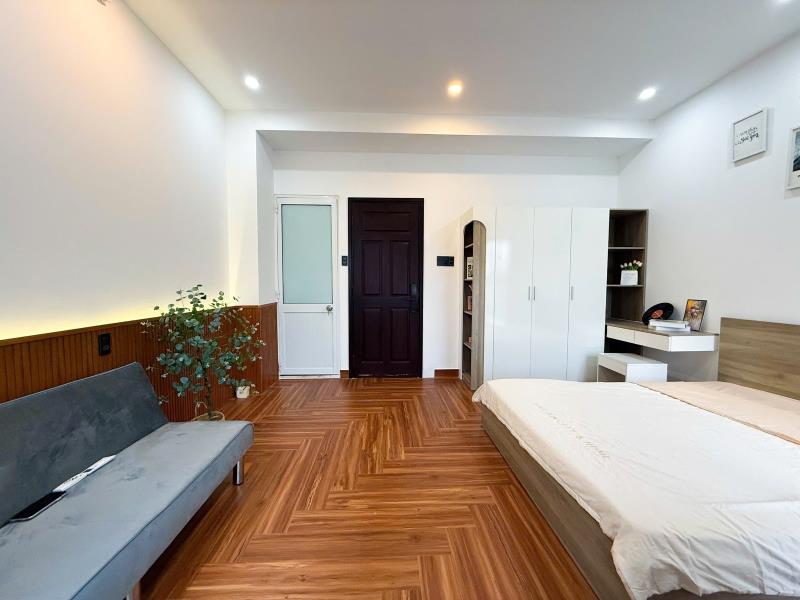 Phòng tách bếp trung tâm quận 7 - 3