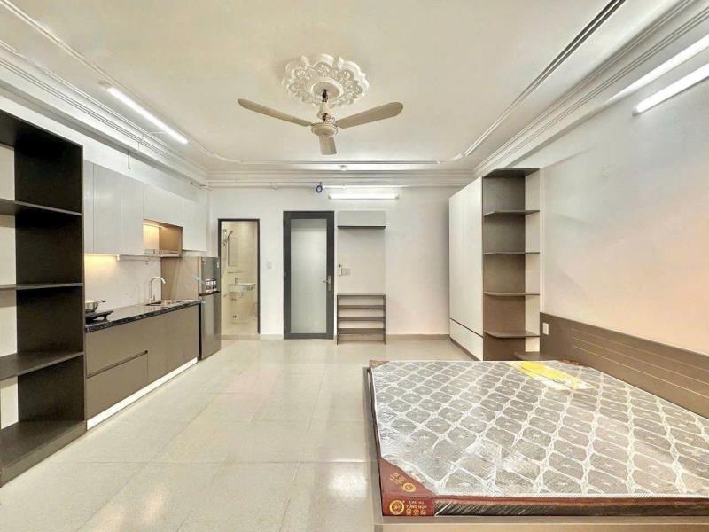 Cho thuê căn hộ ban công phú nhuận thoáng mát, full nội thất gần công viên gia định, vlu, iuh... - 3