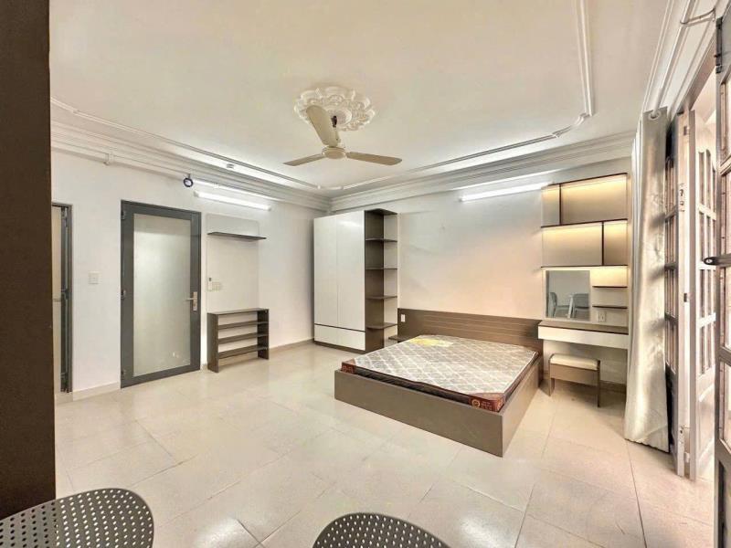 Cho thuê căn hộ ban công phú nhuận thoáng mát, full nội thất gần công viên gia định, vlu, iuh... - 4