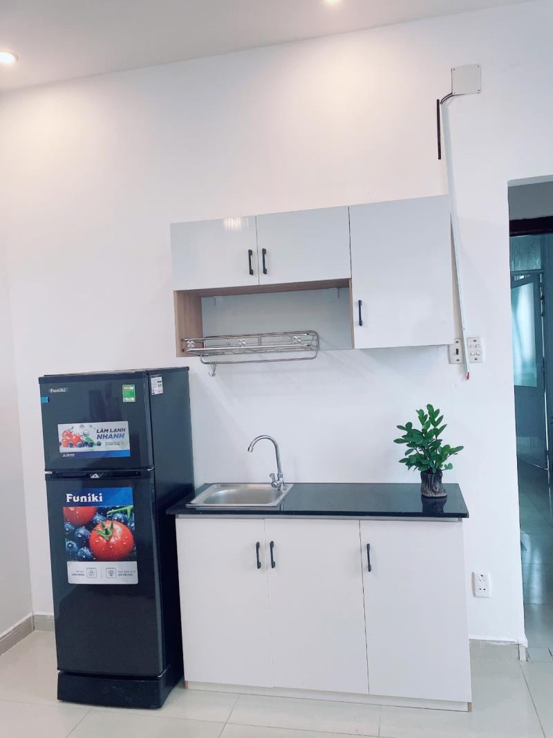 Trống sẵn căn hộ ban công 35m2 full nội thất có máy giặt riêng hẻm ô tô khu an ninh thuận tiện di chuyển quận 1,3 - 2