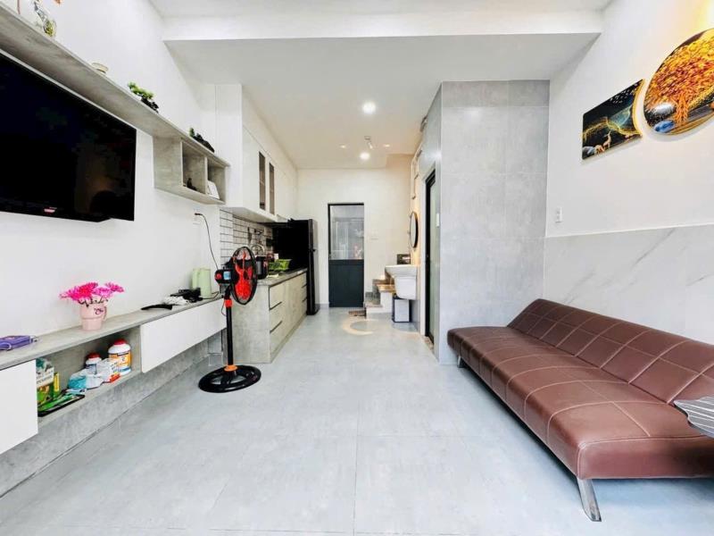 Hẻm kinh doanh – đang có dòng tiền 8tr/tháng – 2 tầng – sát hà huy giáp - 5.5 tỷ - 2