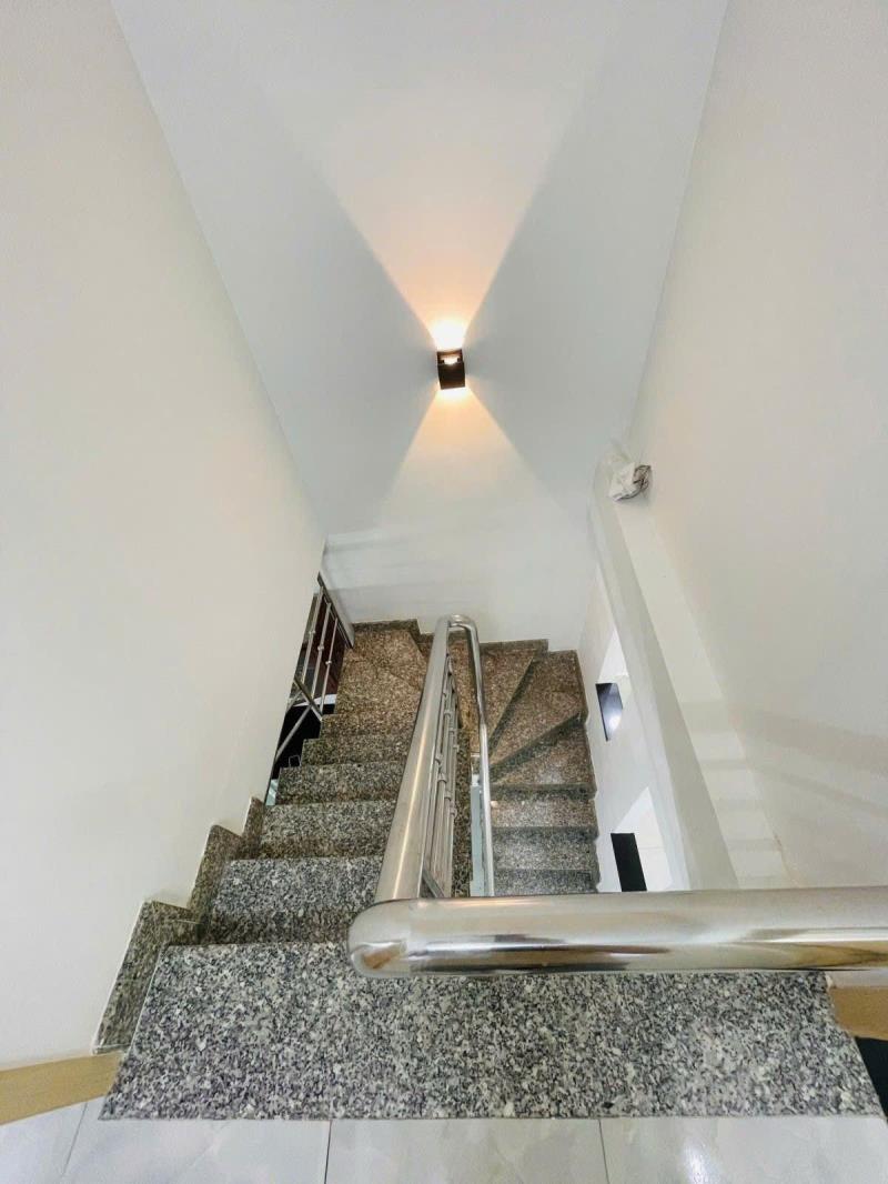 Bán nhà đường số 4 hiệp bình phước gần vạn phúc 37m2 2 tầng giá 3.7 tỷ mã căn: 2434 diện tích: 37m2 (3.2 x 12m) kết cấu: 1 trệt 1 lầu, 2 phòng ngủ, 2 wc vị trí: đường số 4, hiệp bình phước, thủ đức - 4