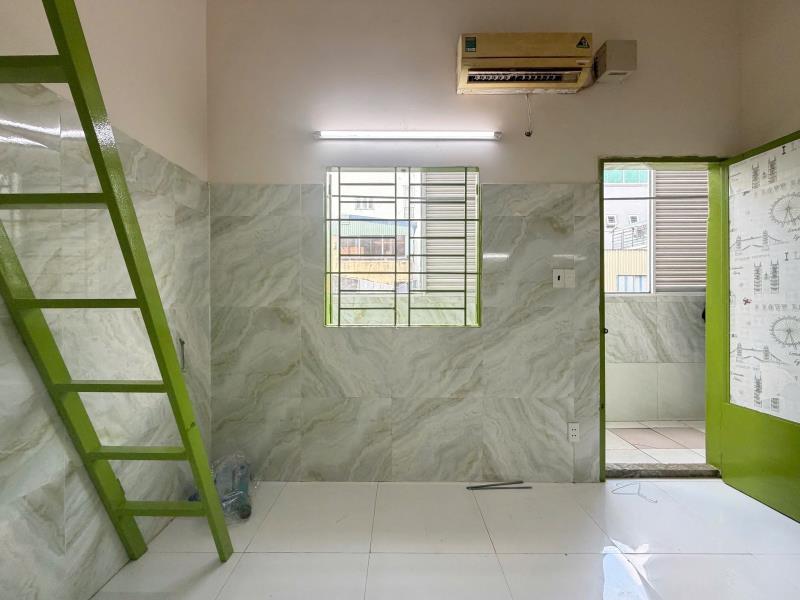 Cho thuê phòng dạng duplex cửa sổ trời - sẵn nội thất ngay bùi đình tuý - 3