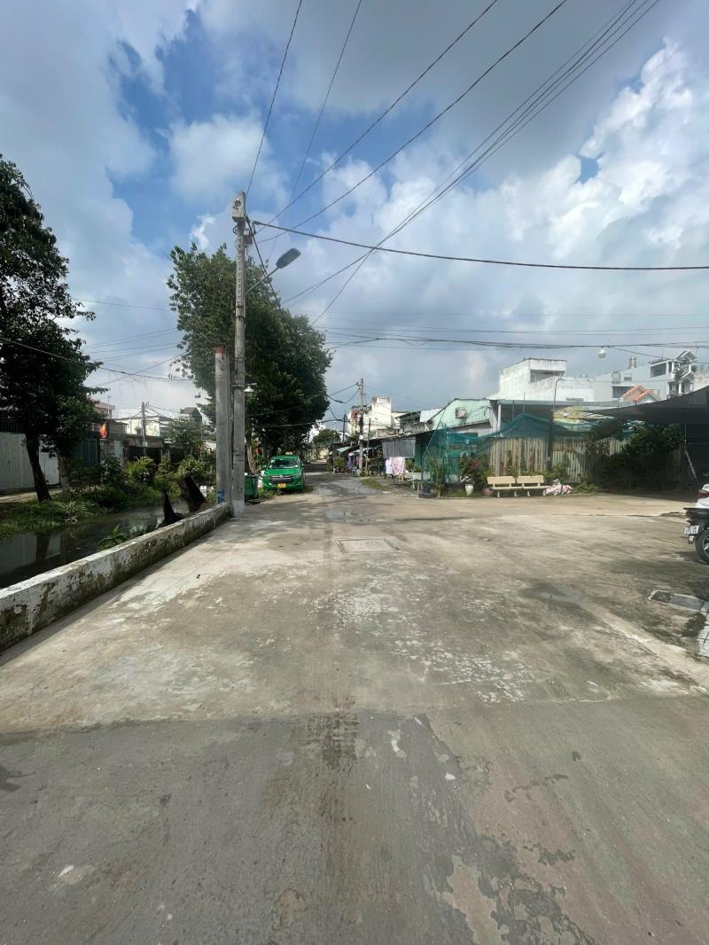 Bán nhà mặt tiền gần hà huy giáp – nhà mới 2 tầng btct – đường 6m ô tô – 5.5 tỷ - 3