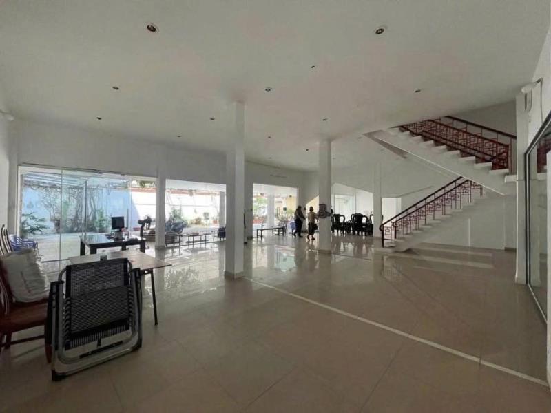 Cho thuê nhà nguyên căn tản viên tân bình – diện tích 20x20m – giá 120 triệu - 3