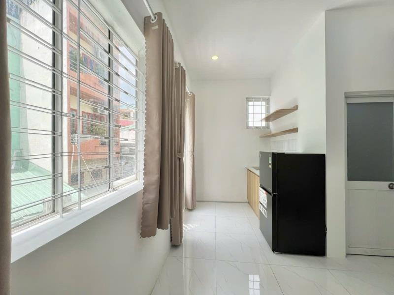 Trống sẵn căn hộ 38m2 ban công rộng thoáng ngay lê quang định gần chợ bà chiểu giáp quận 1,3 khu an ninh , hẻm ô tô  - 2