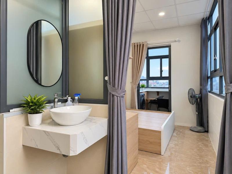 Phòng penthouse view xịnh - ban công tách bếp - thang máy - gần cầu bông quận 1, bà chiểu  - 4