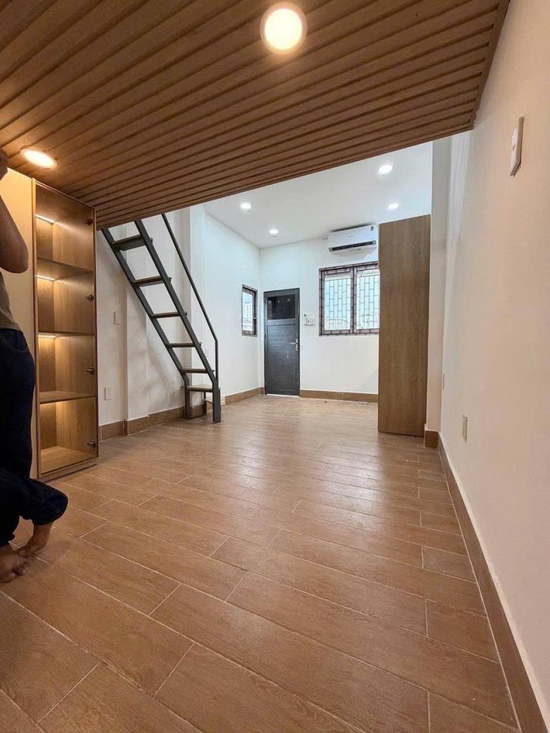 Trống lại phòng duplex 30m2 tone gỗ full nt tại xvnt - 3