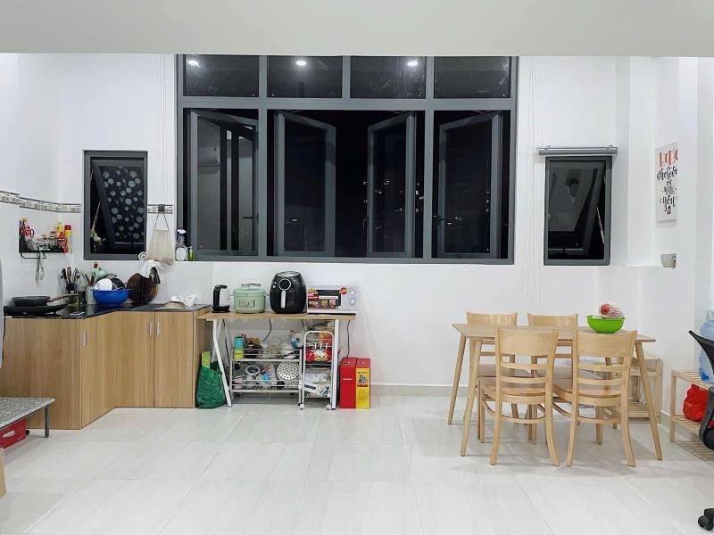 Căn duplex cửa sổ rộng - 2