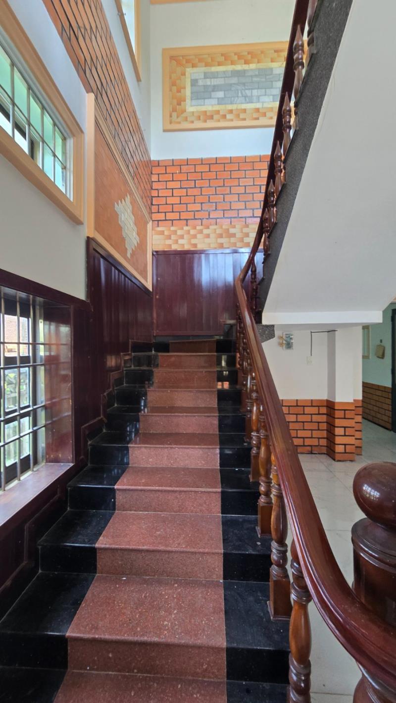 Cho thuê nhà riêng 1 trệt 2 lầu. diện tích xây dựng 300m2. gần nhà máy may dong in - long tân - đất đỏ - 4