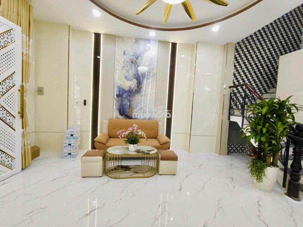 Nhà 4 tầng lầu p.4 quận 8 - 2