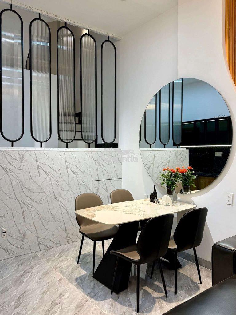 Nhà đúc 3 tấm. phạm hùng sát q5 - 4