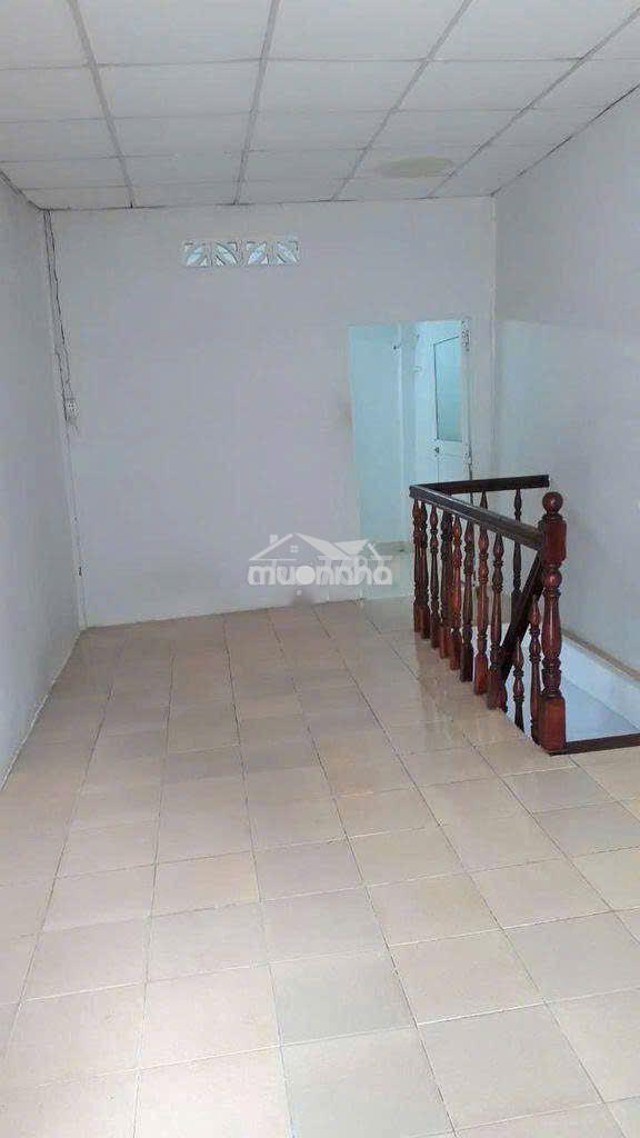 Nguyên căn nguyễn tri phương q10  gần bà hạt- 8 triệu 1 trệt 1 lầu  - 4