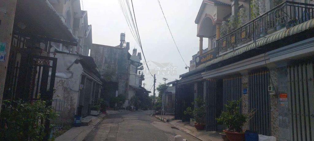 Cần bán gầp lô đầt đường pvh .xuân thới thương hóc môn.dt 5,6 x14,5 . - 3