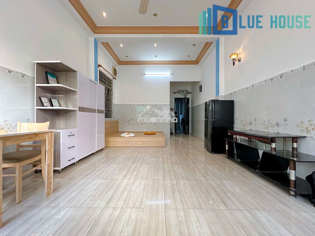 Căn hộ ban công tách bếp full nội thất rộng 40m2 ngay chung cư bàu cát - 3