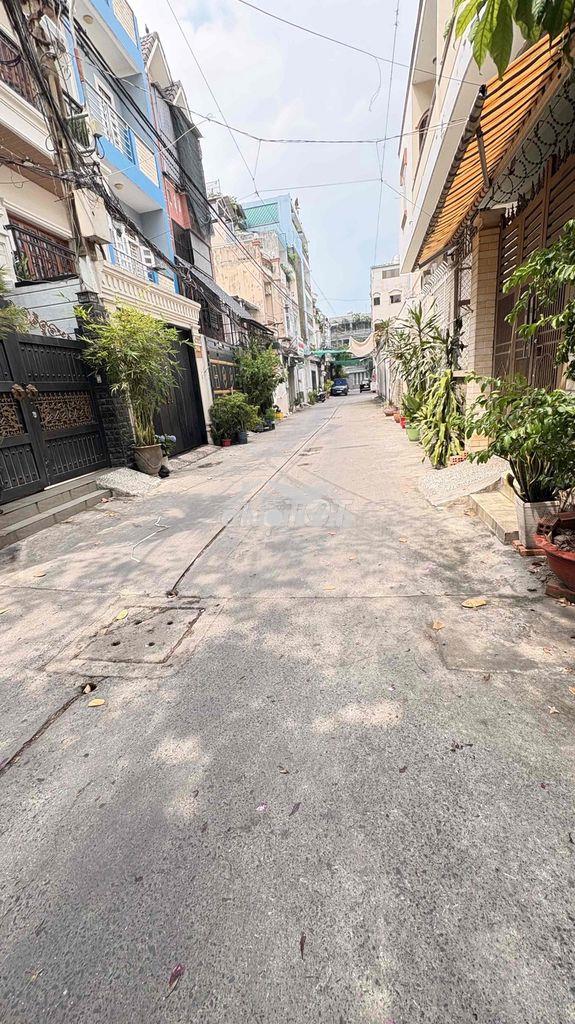 Góc 2 mt đường nội bộ lạc long quân - 3
