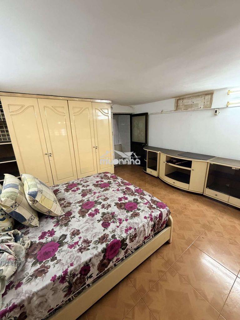 Căn hộ (4×16)×2tầng-3pn
-lầu 2 thang bộ
-nguyễn tri phương p9q5 - 3