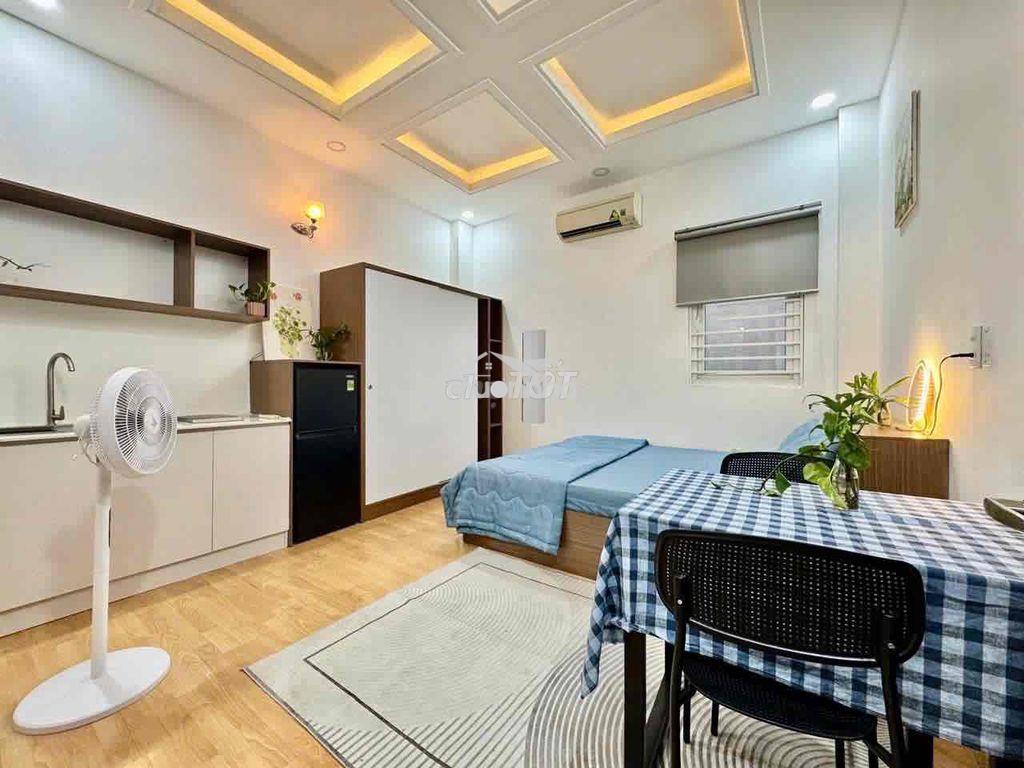 Mình chủ đi mỹ nên share phòng 98f lê lai bến thành q.1 nt giá 5,4tr ạ - 2
