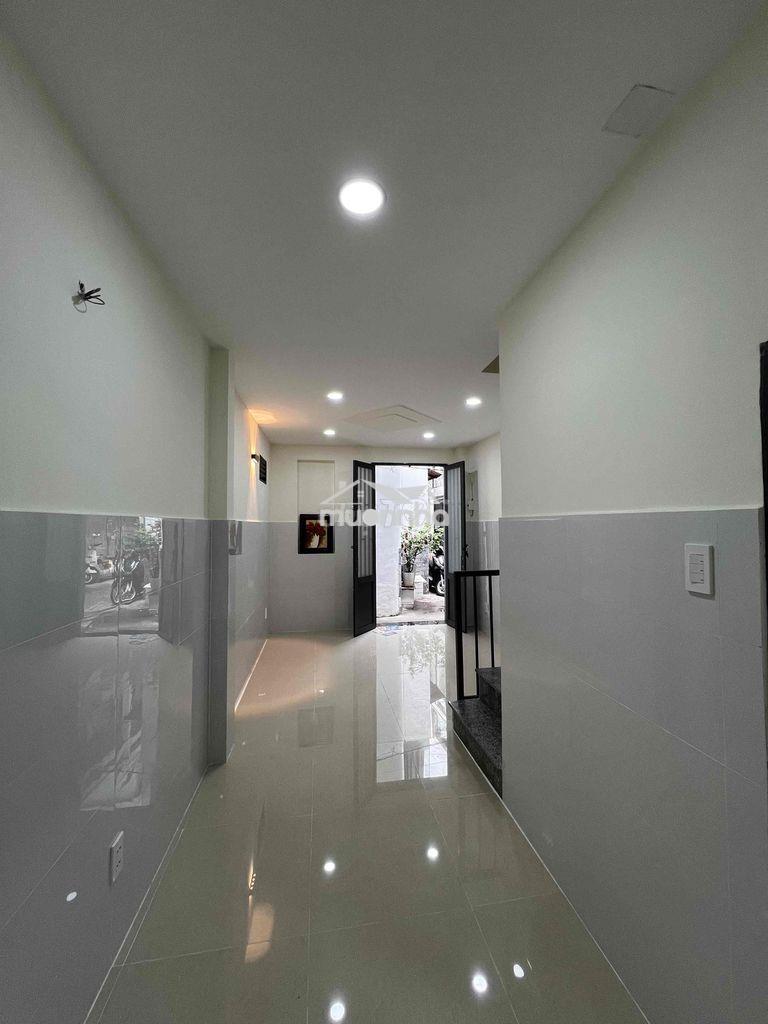 Cực hiếm 🔥 chỉ 3t hơn có nhà 3 phòng ngủ dt đẹp ngay trung tâm quận 1 - 4