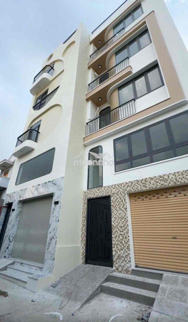 Duplex full nội thất ban công - cách huit 4 phút đi bộ