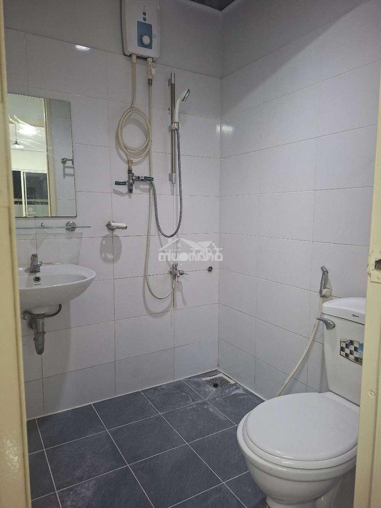 Bán nhanh căn hộ hqc 69m2. góc, sổ hồng 1ty7, ngay chợ bình điền q8 - 2