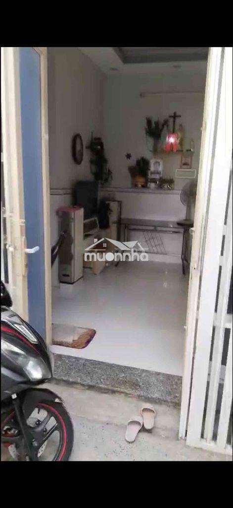 Nhà bán giá 1tỷ270 mặt tiền hẻm xe hơi gần trường hc le van luong - 3