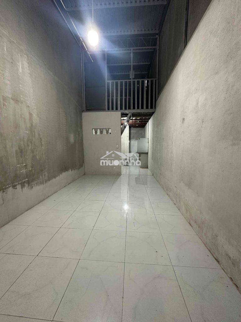 Cho thuê nhà nguyên căn 3x12m có gác - 3