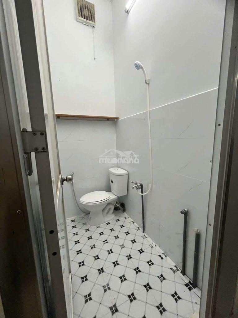Cho thuê phòng giờ giấc tự do.đường đỗ xuân hợp. quận 9. - 4