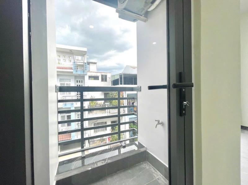 Trống sẵn căn hộ 1 phòng ngủ + 1 phòng khách full nội thất có ban công ánh sáng đón nắng ngay phan xích long gần chợ bà chiểu giáp quận 1,3 hẻm ô tô - 4