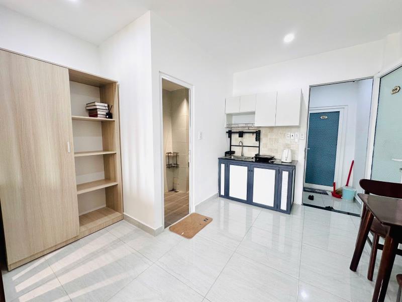 Cho thuê căn hộ 1pn - 40m2 - ban công - full nội thất - gần ngã tư hàng xanh, giáp quận 1 - 3