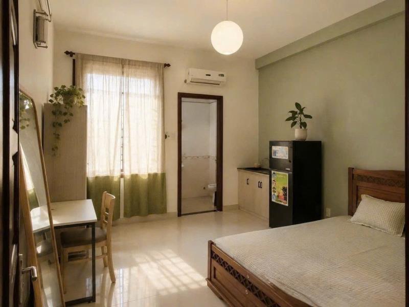 Cho thuê phòng ban công rộng thoáng - nhiều gió trời - gần khu đại học hàng xanh - quận 1