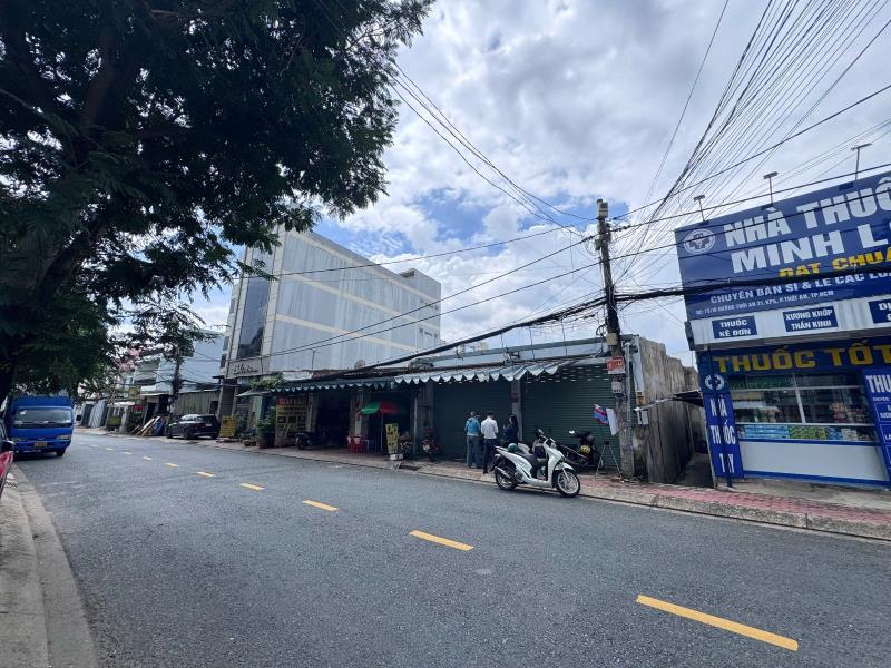 Bán 240m2 đất mặt tiền nguyễn thị xinh- thới an - quận 12- giá 15.8 tỷ - 3
