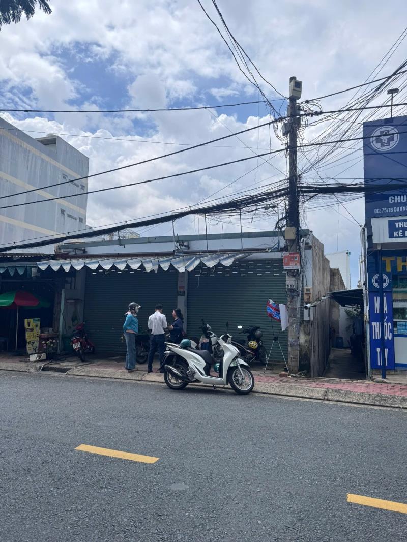 Bán 240m2 đất mặt tiền nguyễn thị xinh- thới an - quận 12- giá 15.8 tỷ - 4