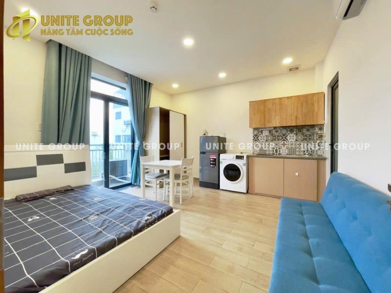 Cho thuê căn hộ 38m2 ban công bình thạnh gần ngã tư hàng xanh, giặt riêng tiện đi quận 1 - 2