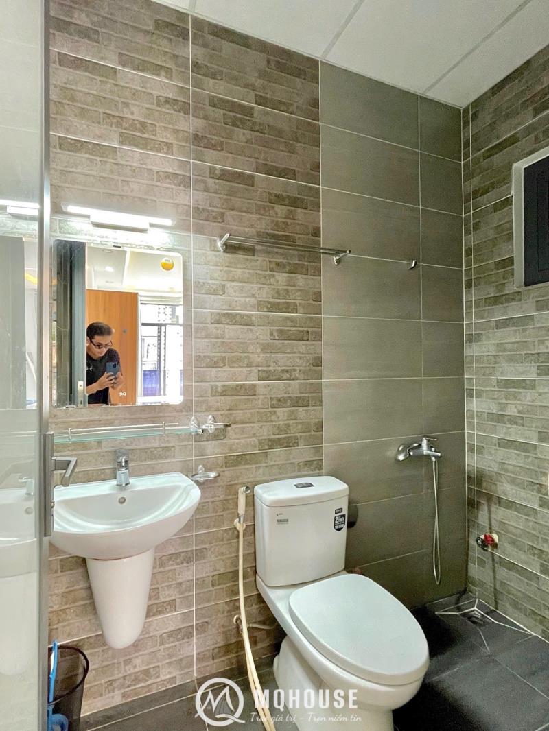 Phòng mới 45m2 ban công lớn view bờ kè giáp q1- lê văn sỹ, phú nhuận - 3