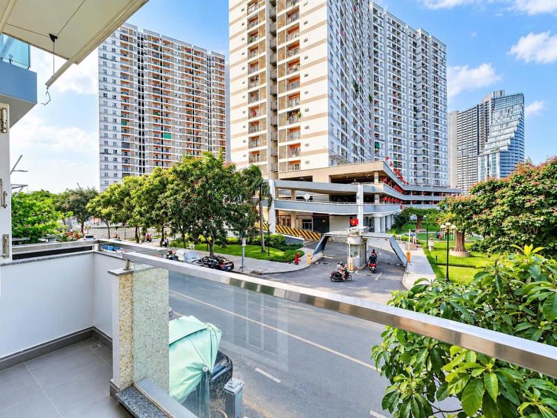 Căn hộ full nội thất có ban công đẹp phú thuận quận 7 - 2