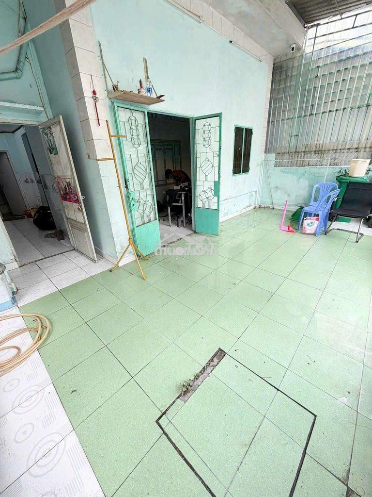 Hoàng ngọc phách. tân phú (2pn, 1wc). hẻm xe hơi. dtsd 120m2 - 3