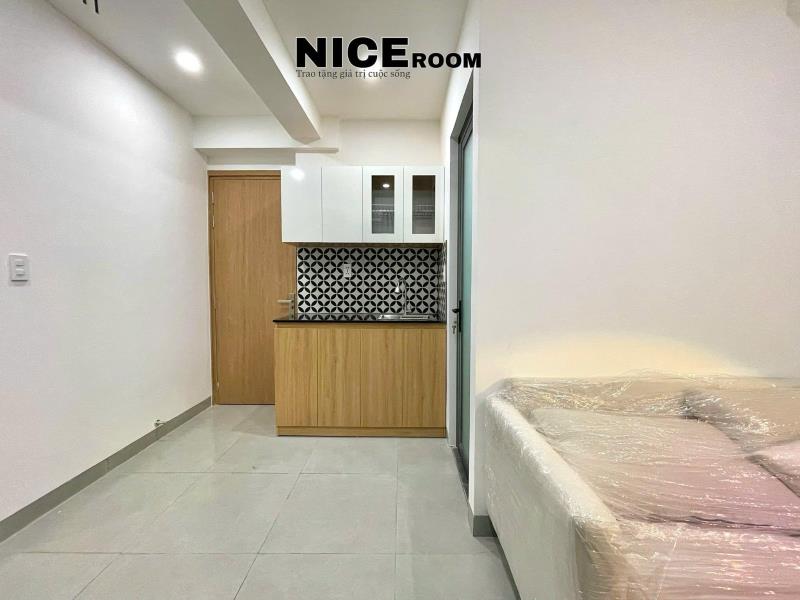 Siêu phẩm penthouse view triệu đô tầng cao – ban công lộng gió, bếp tách biệt xách vali vào ở ngay 🚨 - 4