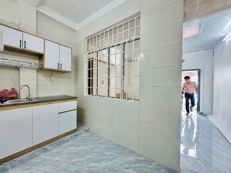 Cho thuê căn hộ 1pn tách bếp có ban công thoáng đón nắng máy giặt riêng full nội thất hồ biểu chánh gần bình thạnh , quận 1 , quận 3 - 4