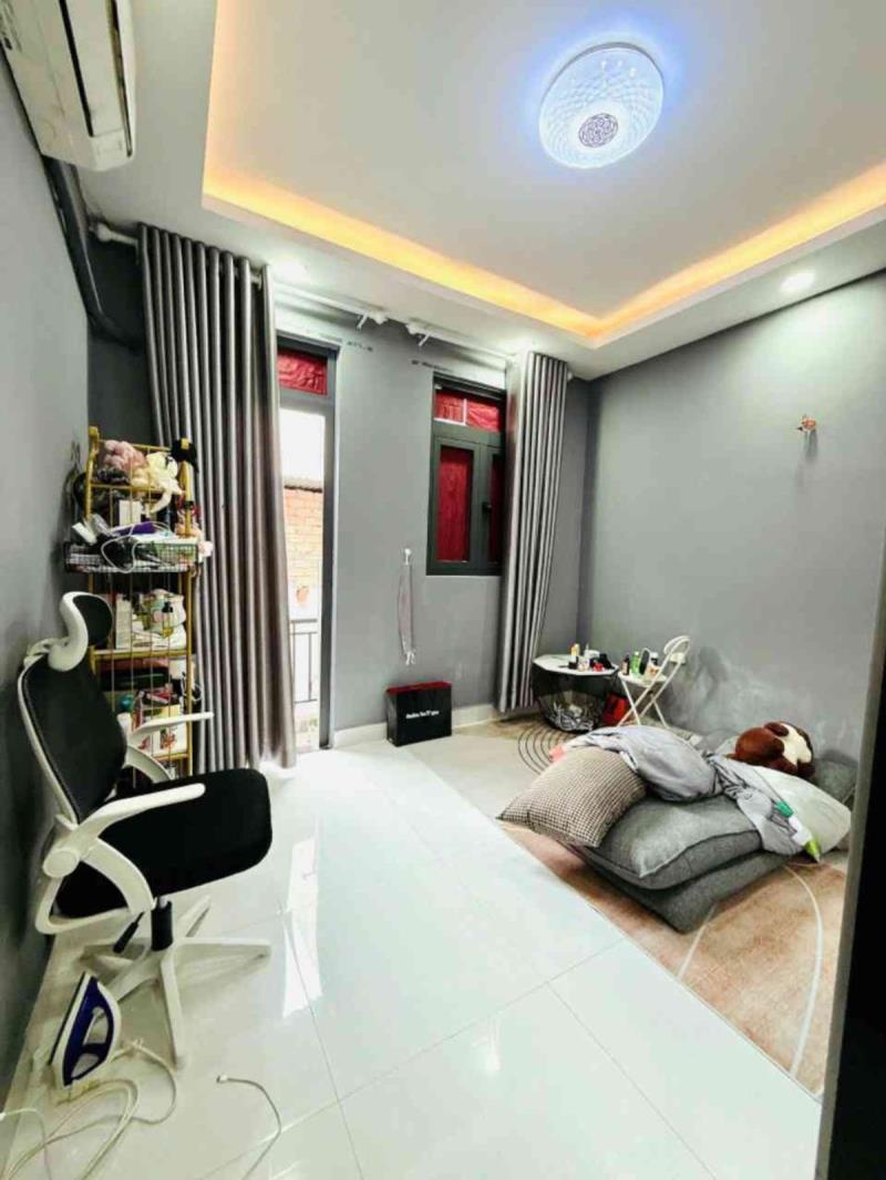 Ko lỗi - ko quy hoạch - nhà mới 32m2 - nhỉnh 4 tỷ - dương bá trạc - 4