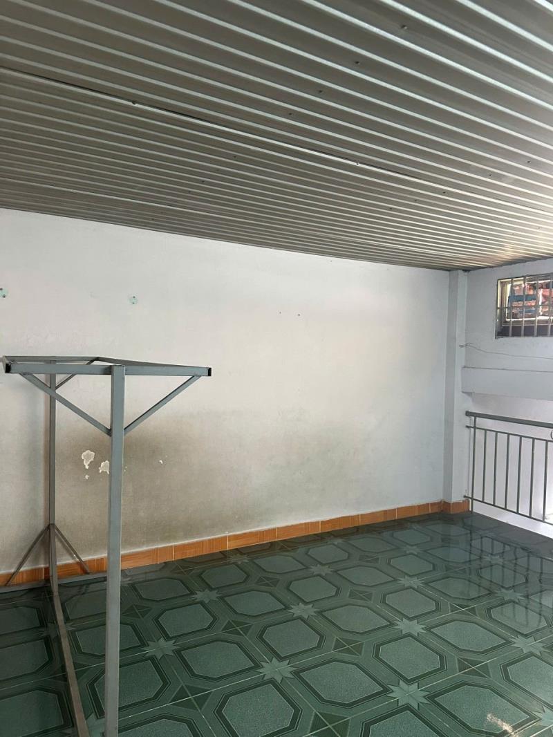 Bán nhà an bình gần tô ngọc vân, sổ riêng, không ngập nước, không quy hoạch, 2,8 tỷ, 2 phòng ngủ toilet trên dưới - 4
