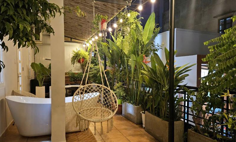💎 Siêu phẩm resort giữa lòng sài gòn – lux suite 70m² sân vườn & bồn tắm ngoài trời – lê văn sỹ 💎 ​📍 vị trí: trục đường lê văn sỹ (khu vực trung tâm giáp ranh q3, phú nhuận, tân bình) 🛵 - 3