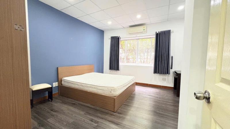 Cho thuê 2pn ban công rộng 70m2 mới | ngay cv lê văn tám - chợ tân định ở 3 - 5 người thoải mái  - 3