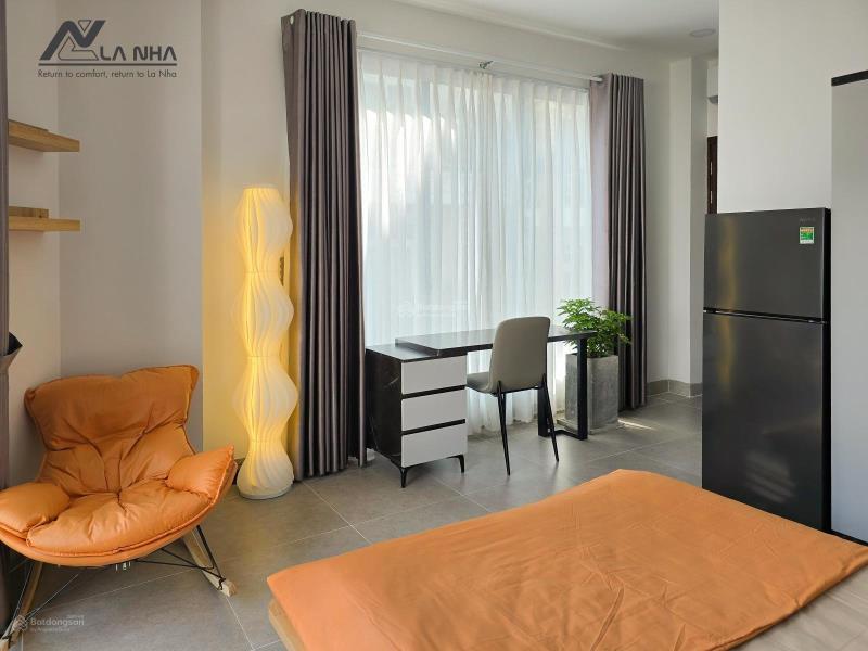 Căn hộ studio ban công full nội thất 35m2 gần etown - 3